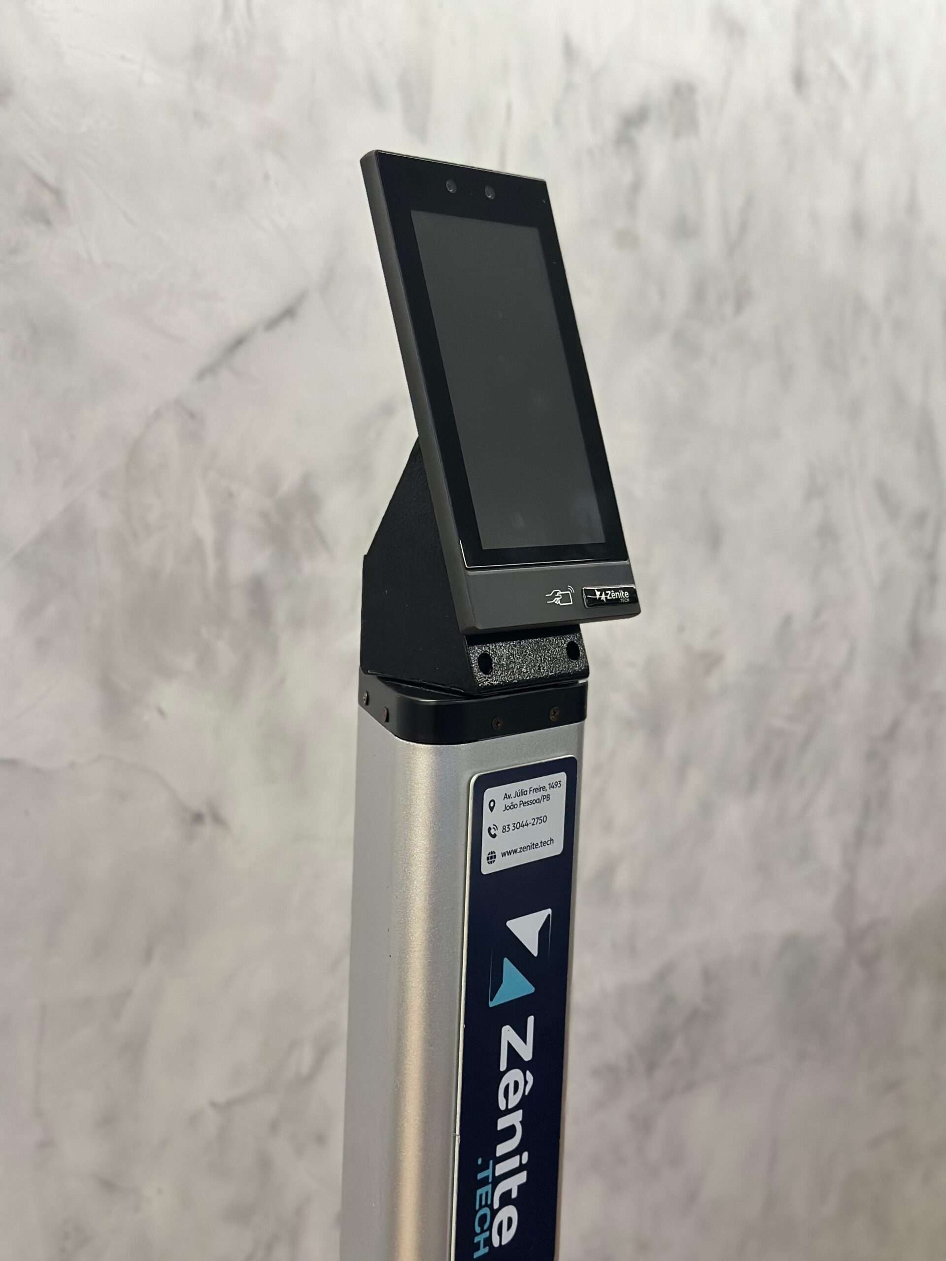 Modelo de totem que será usado no check-in da Feira do Empreendedor da Paraíba